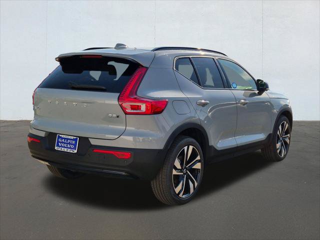 New 2026 Volvo XC40 B5 Ultra w/ Climate Package AWD/4WD image 2