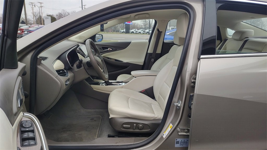 Used 2024 Chevrolet Malibu LT image 7