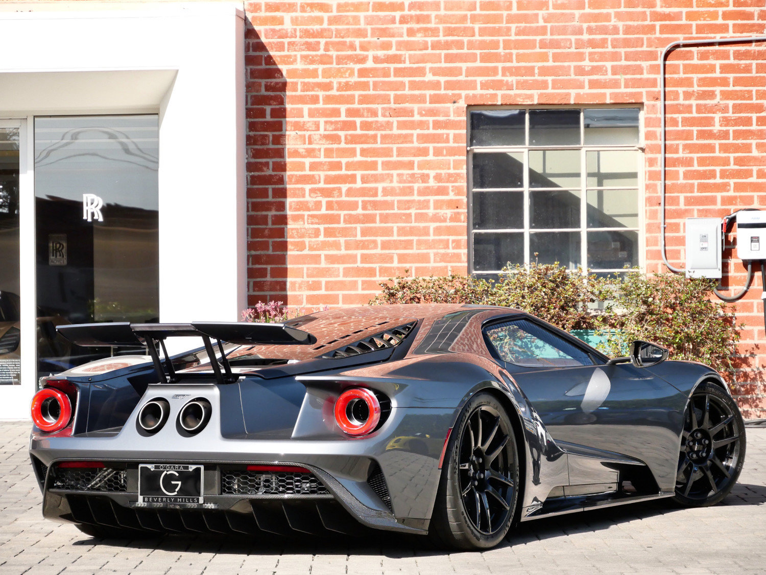 Used 2020 Ford GT Carbon Series RWD image 8