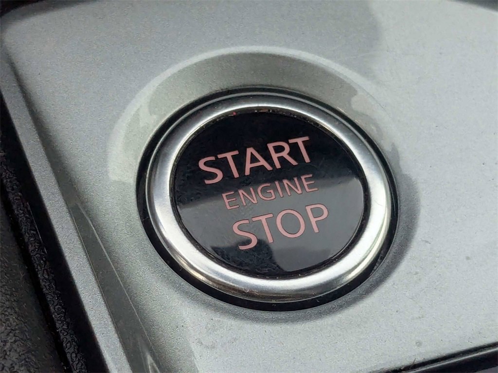 Used 2025 Nissan Altima 2.5 SV image 30