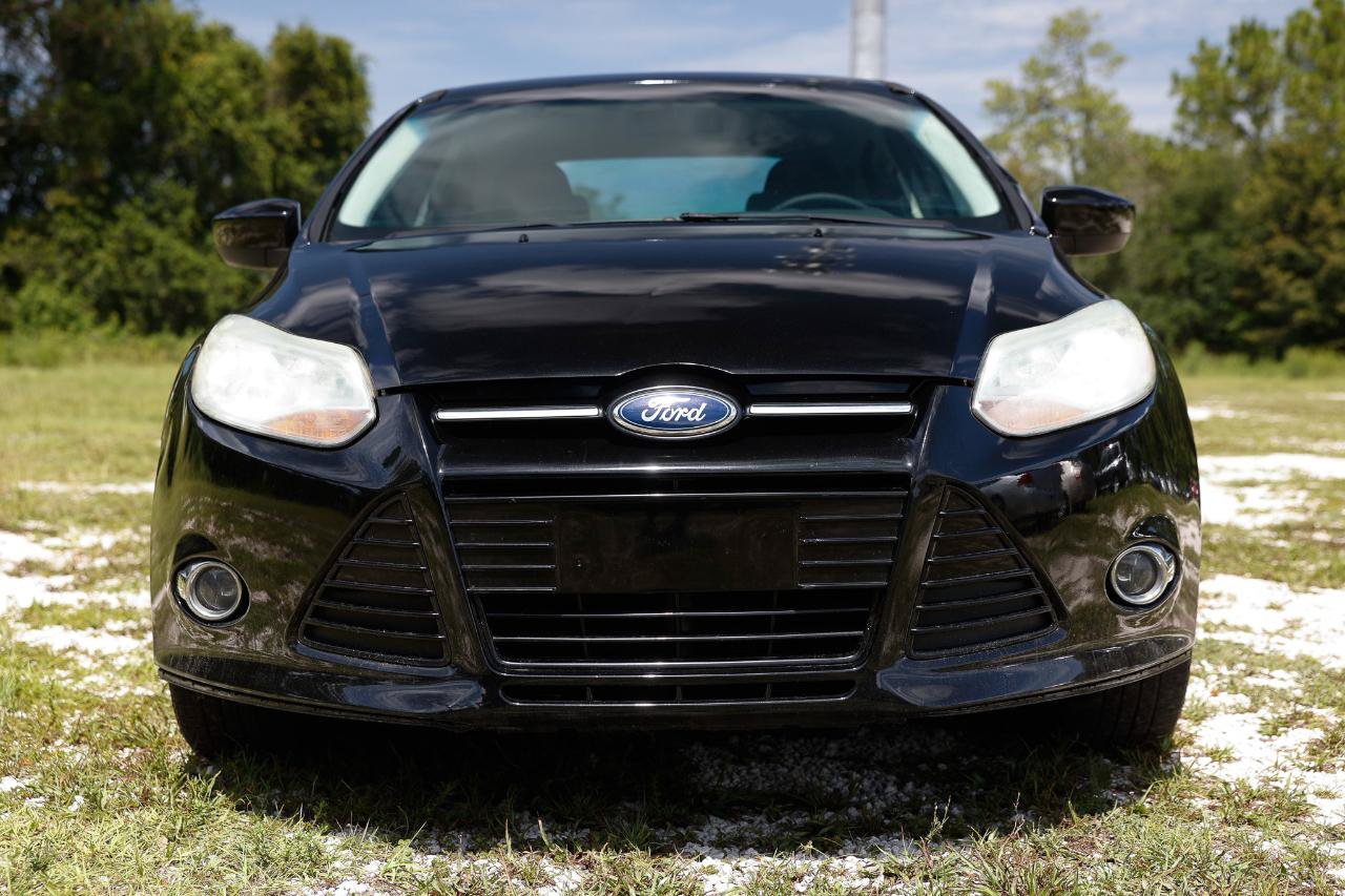 Used 2012 Ford Focus SE FWD image 19