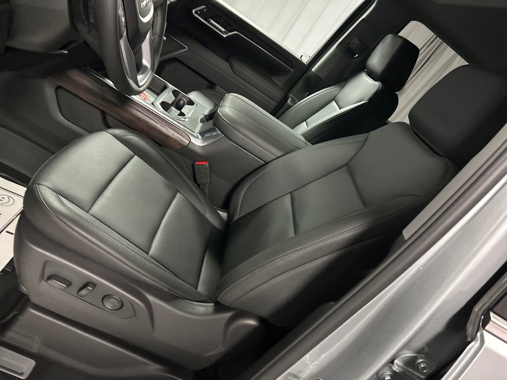 New 2026 GMC Sierra 2500 SLT w/ SLT Premium Package image 10