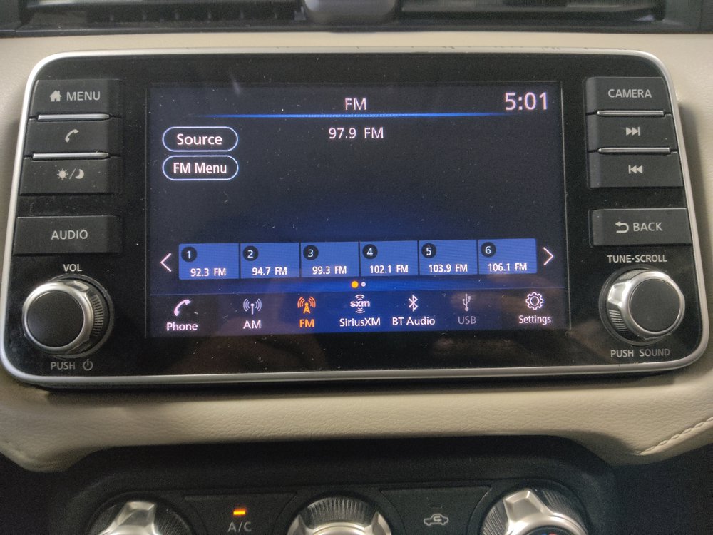 Used 2021 Nissan Versa SV FWD image 25