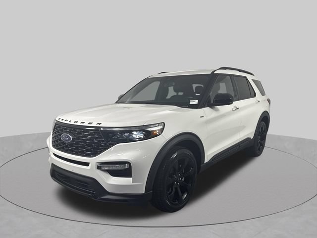 Used 2023 Ford Explorer ST-Line AWD/4WD image 2