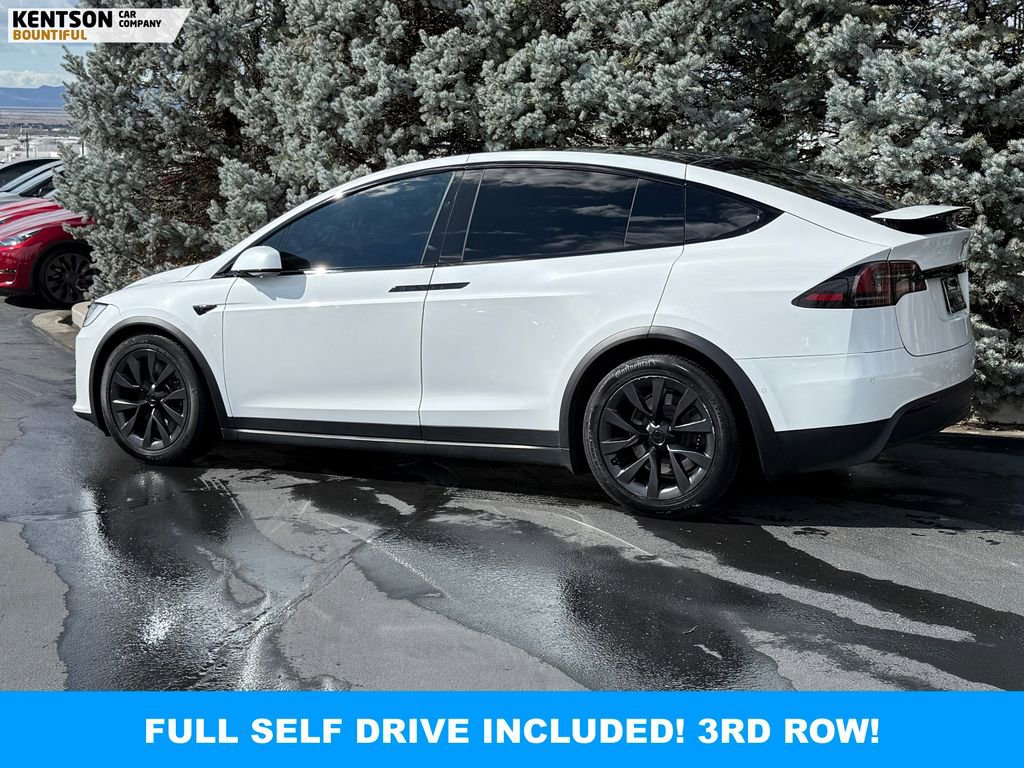 Used 2022 Tesla Model X image 5