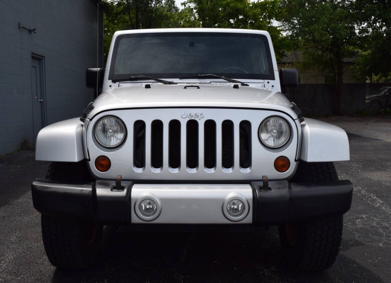 Used 2010 Jeep Wrangler Unlimited Sahara w/ Trailer Tow Group AWD/4WD image 11