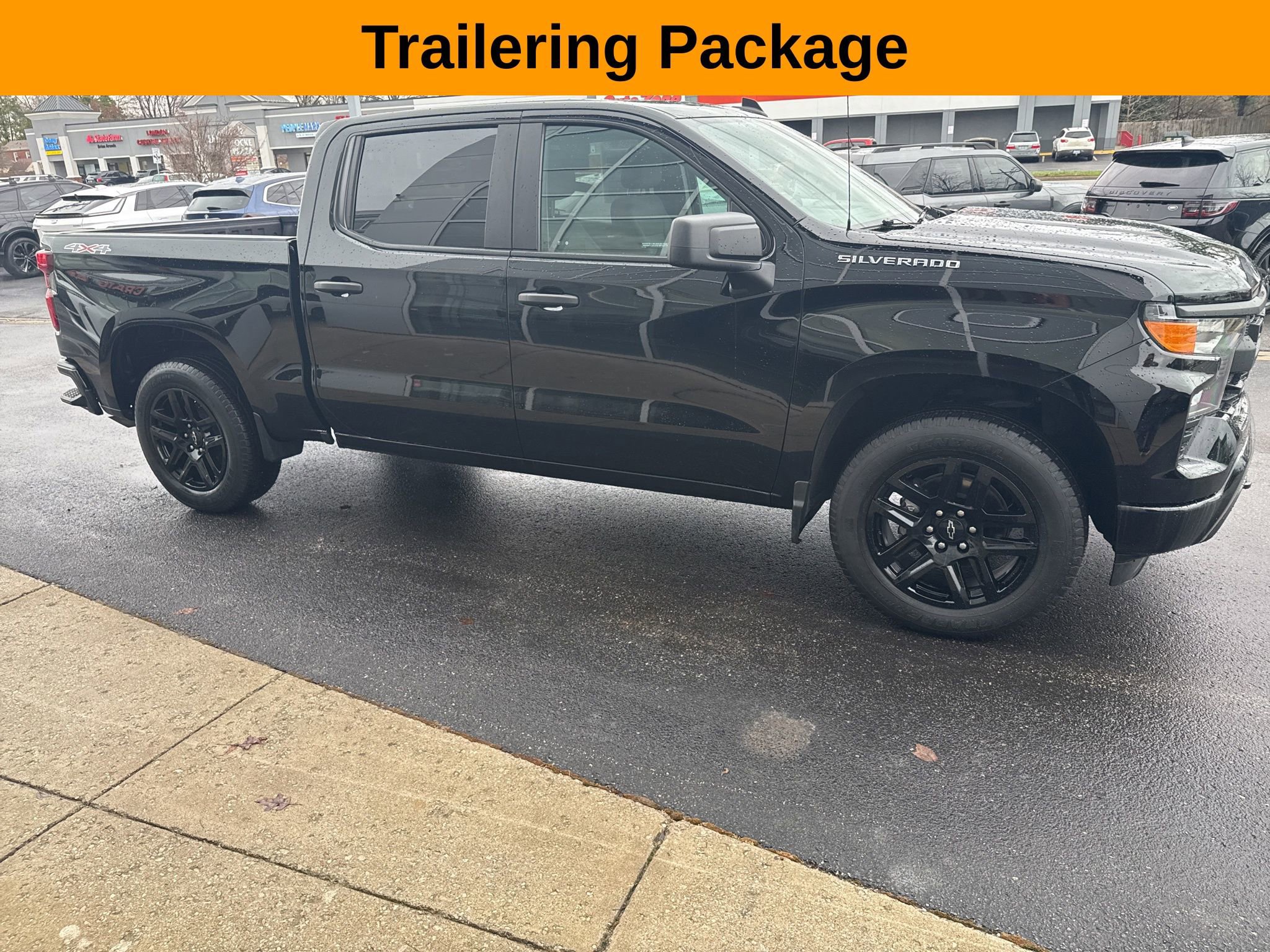 Used 2023 Chevrolet Silverado 1500 Custom image 6