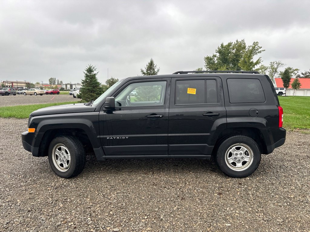 Used 2016 Jeep Patriot Sport w/ Power Value Group AWD/4WD image 6