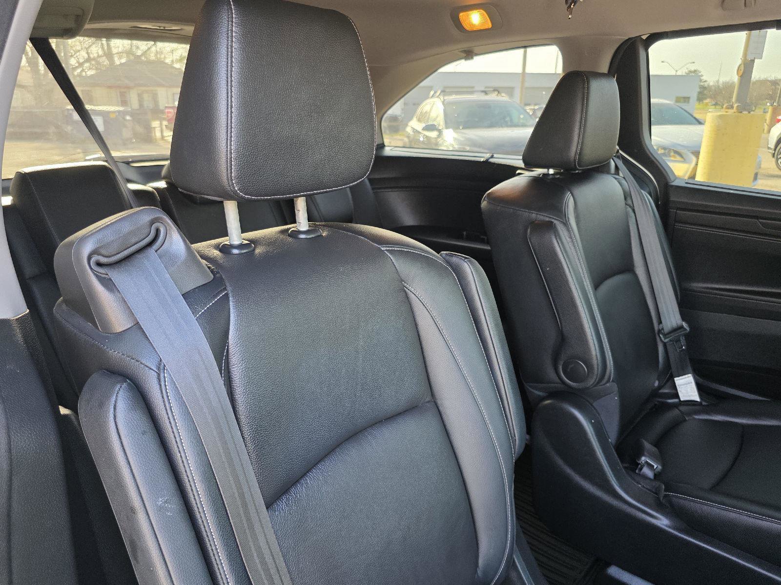 Used 2023 Honda Odyssey Touring image 32