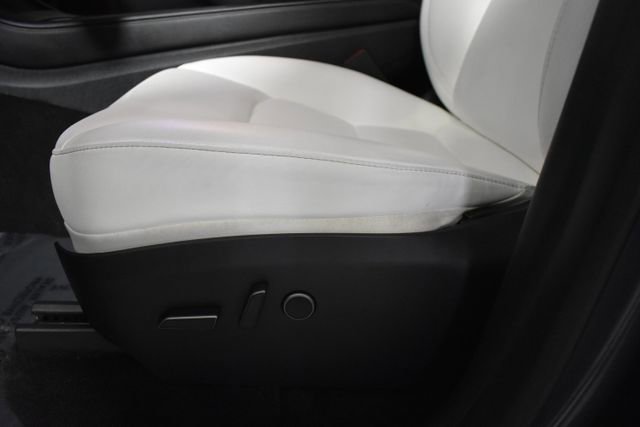 Used 2023 Tesla Model Y Long Range image 12