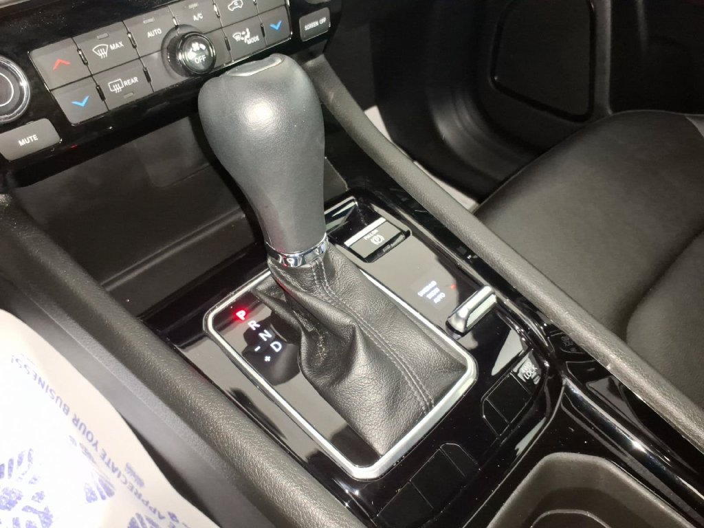 Used 2025 Jeep Compass Limited AWD/4WD image 23