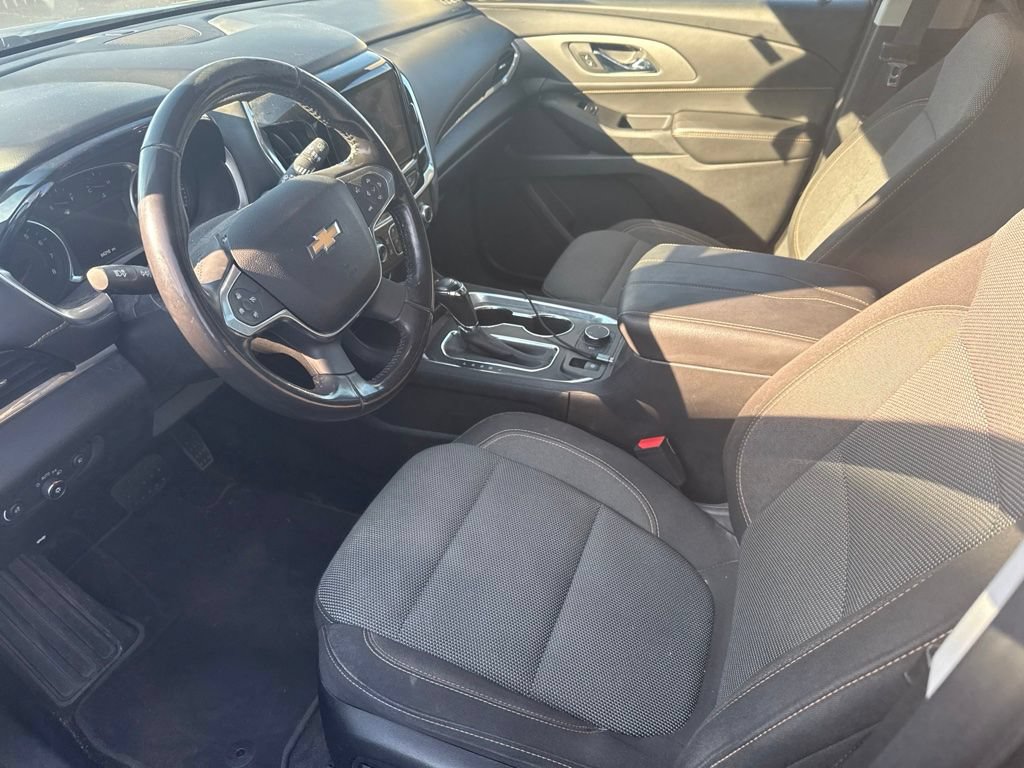 Used 2018 Chevrolet Traverse LT FWD image 17
