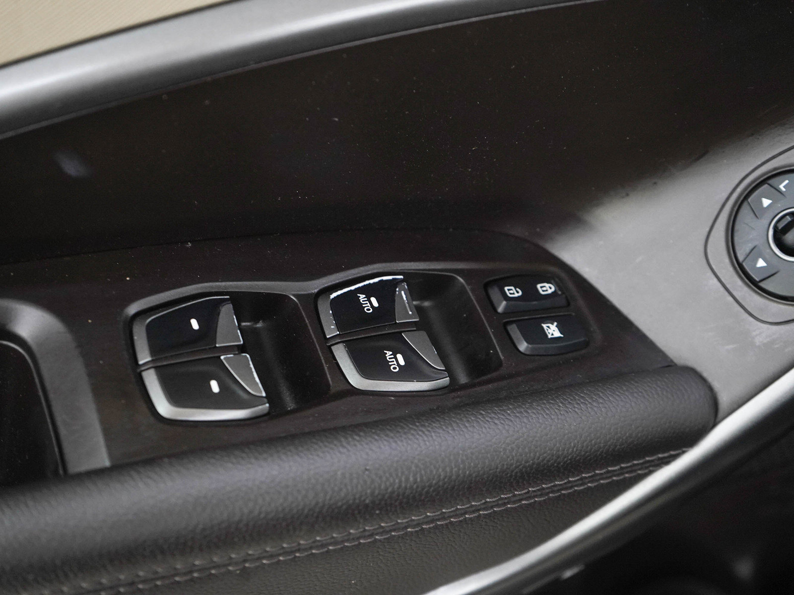 Used 2017 Hyundai Santa Fe Sport FWD image 21