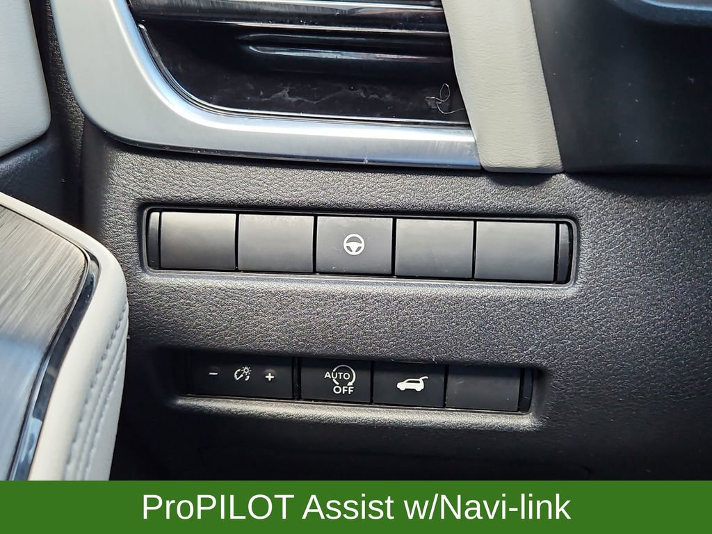 Used 2023 Nissan Rogue SL w/ SL Premium Package image 15