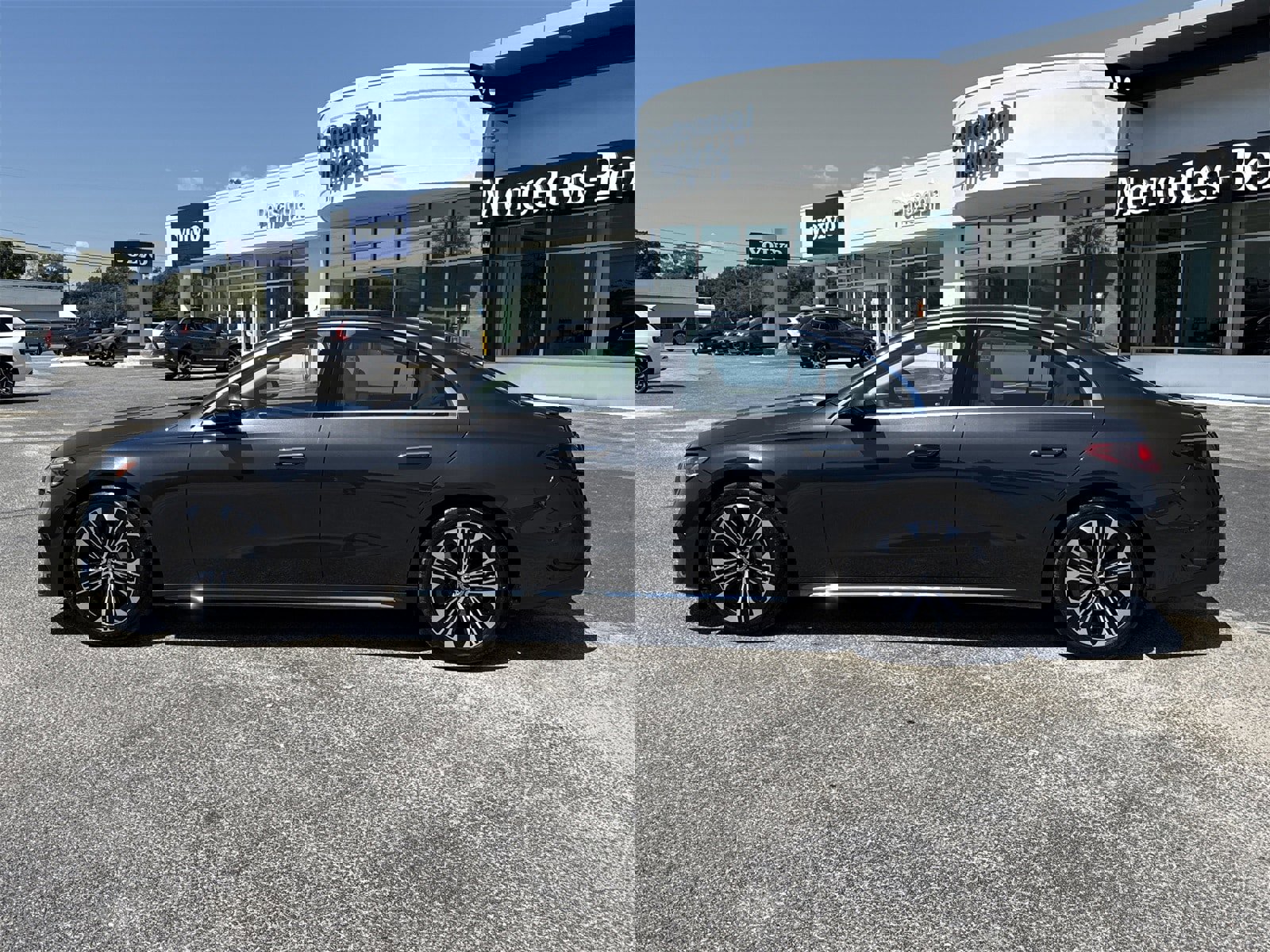 New 2026 Mercedes-Benz E 350 Sedan image 2