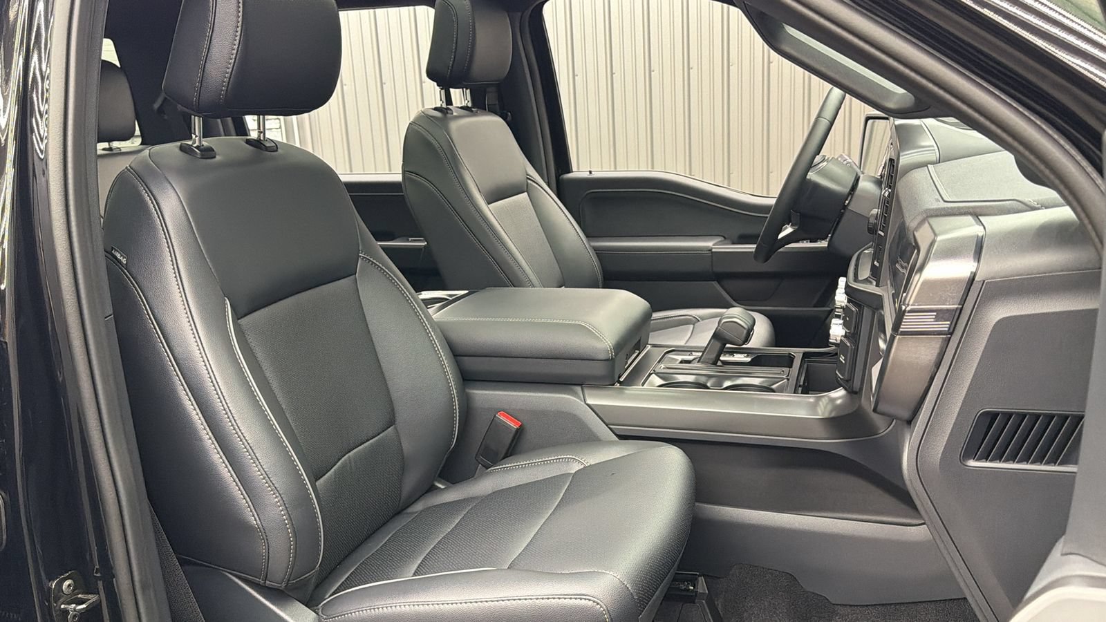 Used 2026 Ford F150 Lariat w/ Bed Utility Package AWD/4WD image 39