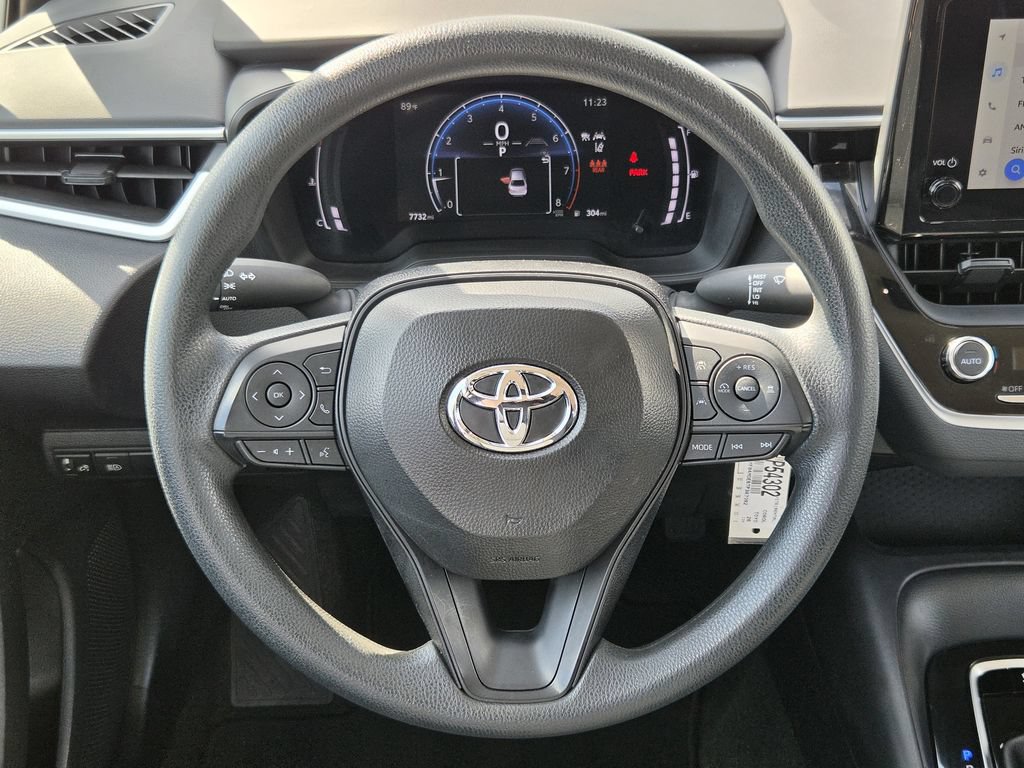 Used 2026 Toyota Corolla LE FWD image 15
