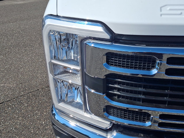 Certified 2025 Ford F250 XLT AWD/4WD image 9