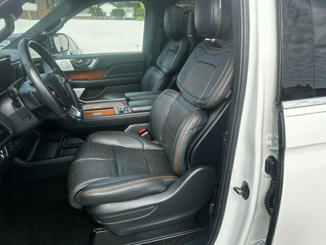Used 2023 Lincoln Navigator L Black Label image 10