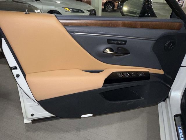 New 2025 Lexus ES 350 w/ Premium Package image 14
