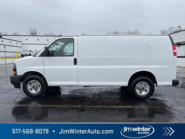 Used 2022 GMC Savana 2500 w/ Driver Convenience Package RWD image 8