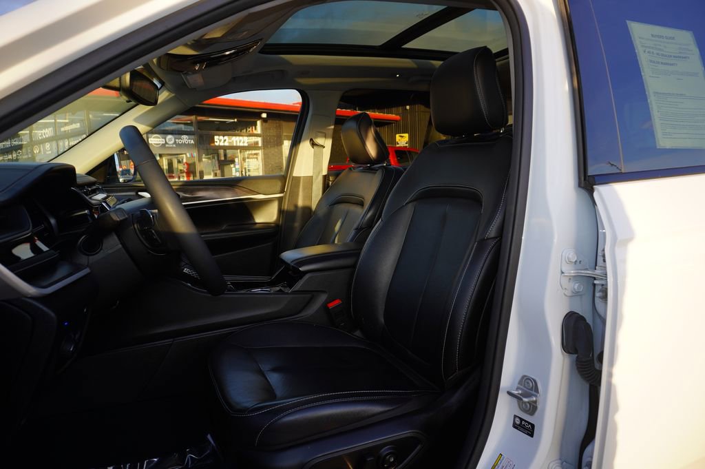 Used 2022 Jeep Grand Cherokee Limited 4xe image 20