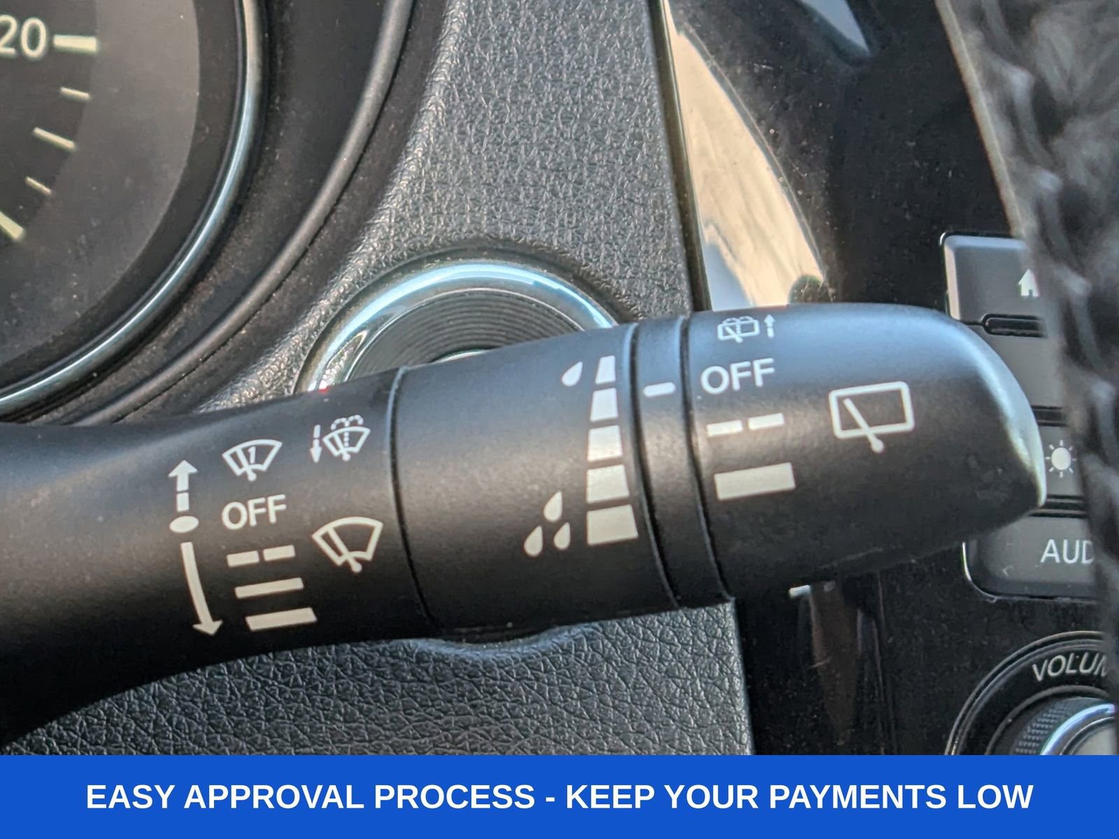 Used 2019 Nissan Rogue SV image 37