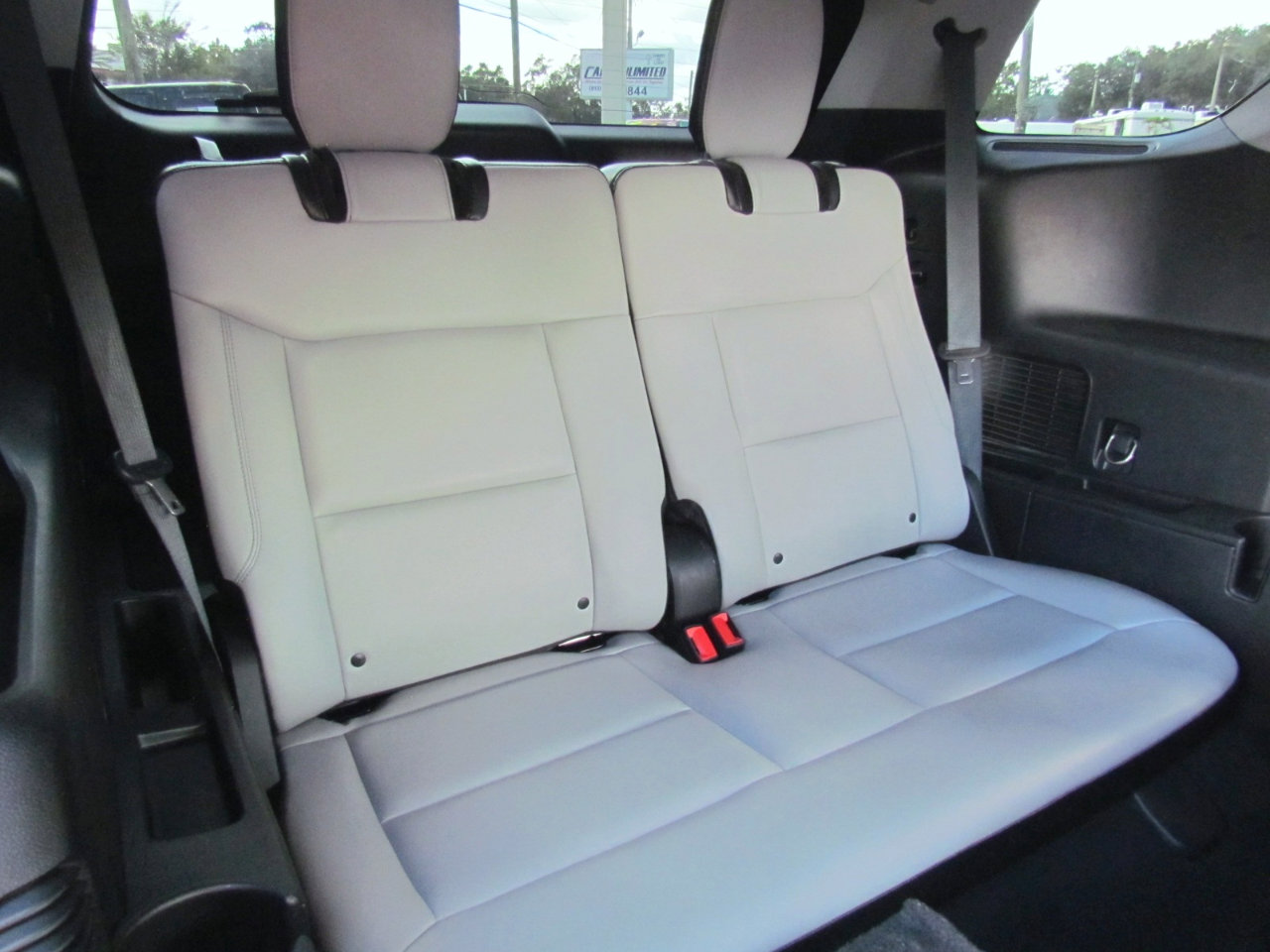 Used 2021 Ford Explorer XLT w/ Equipment Group 202A image 22