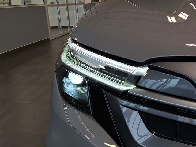 Certified 2025 Subaru Forester Limited image 9