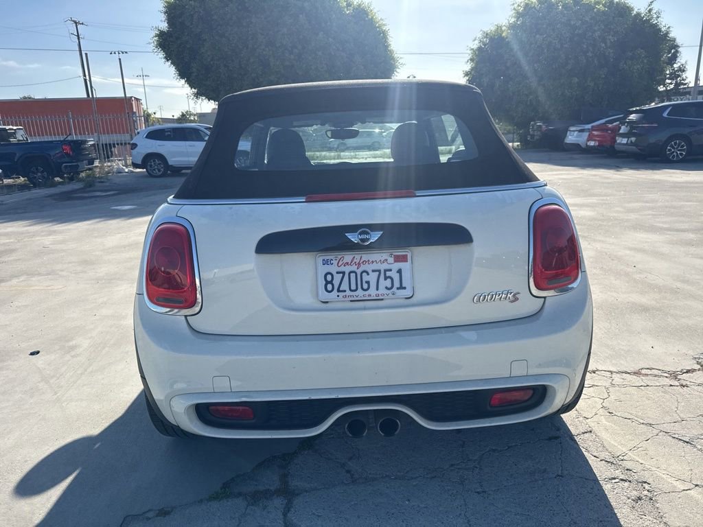 Used 2017 MINI Cooper S FWD image 4