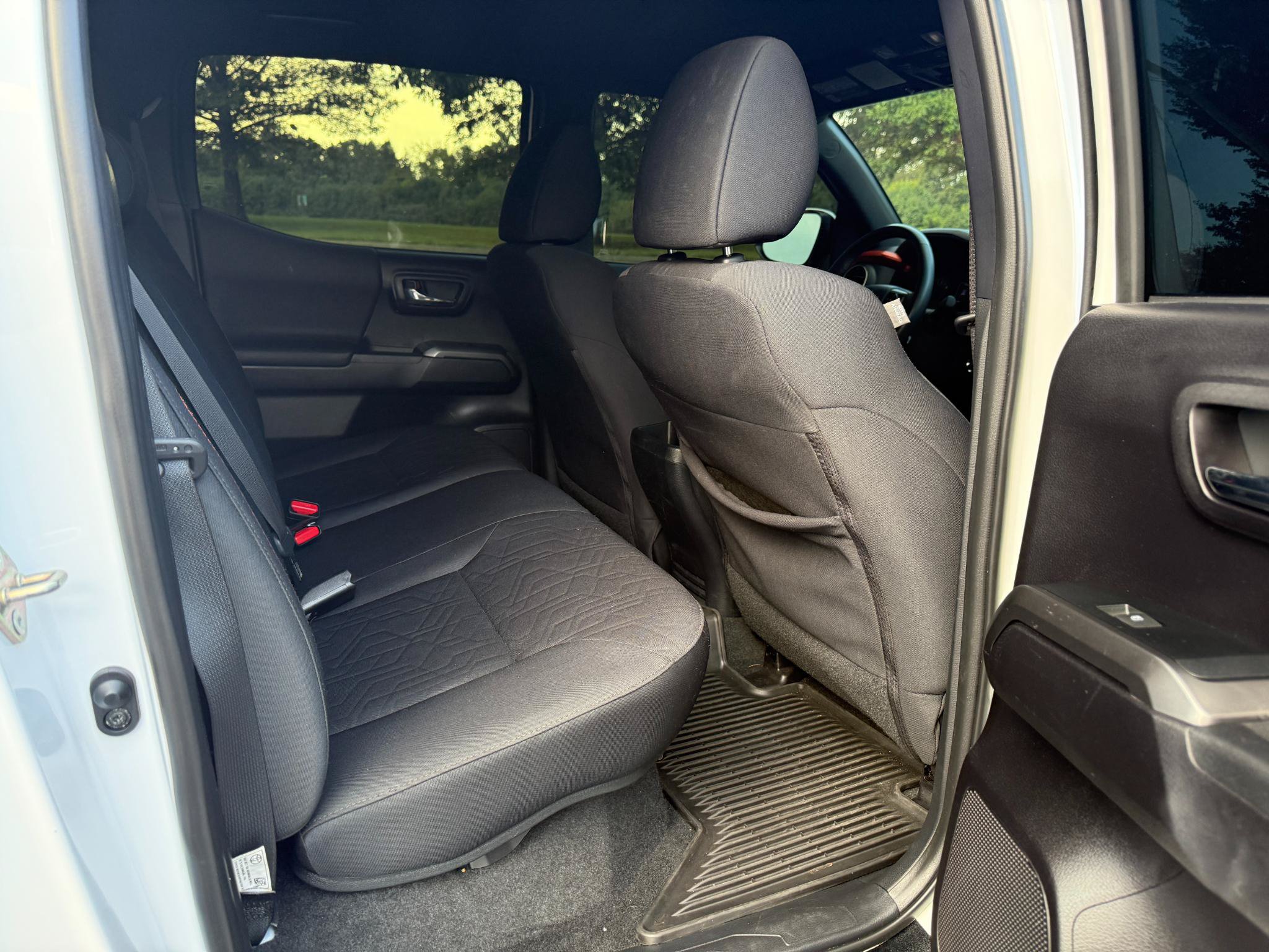 Used 2020 Toyota Tacoma TRD Off-Road AWD/4WD image 17
