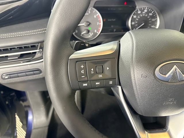 Used 2023 INFINITI QX60 Pure image 15