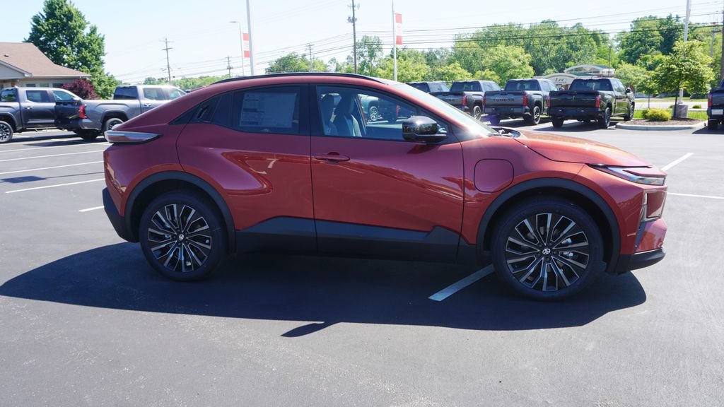 New 2026 Toyota C-HR AWD/4WD image 4