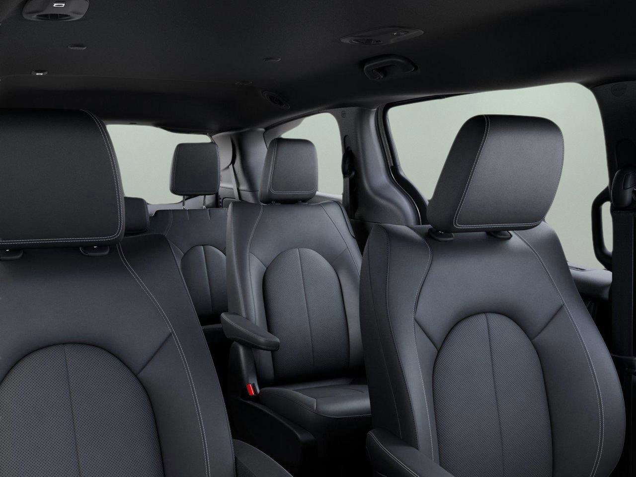 New 2026 Chrysler Pacifica Select AWD/4WD image 10
