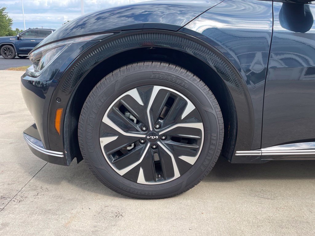 Used 2023 Kia EV6 Wind w/ Wind Technology Package AWD/4WD image 15