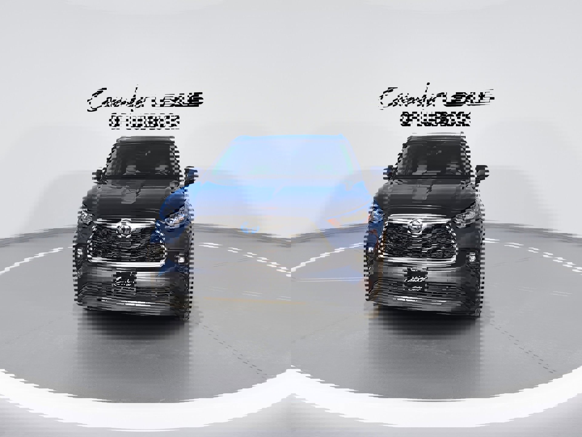 Used 2020 Toyota Highlander XLE image 3