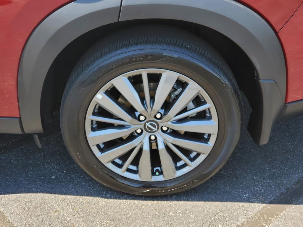 Certified 2025 Nissan Pathfinder SL w/ SL Premium Package FWD image 12