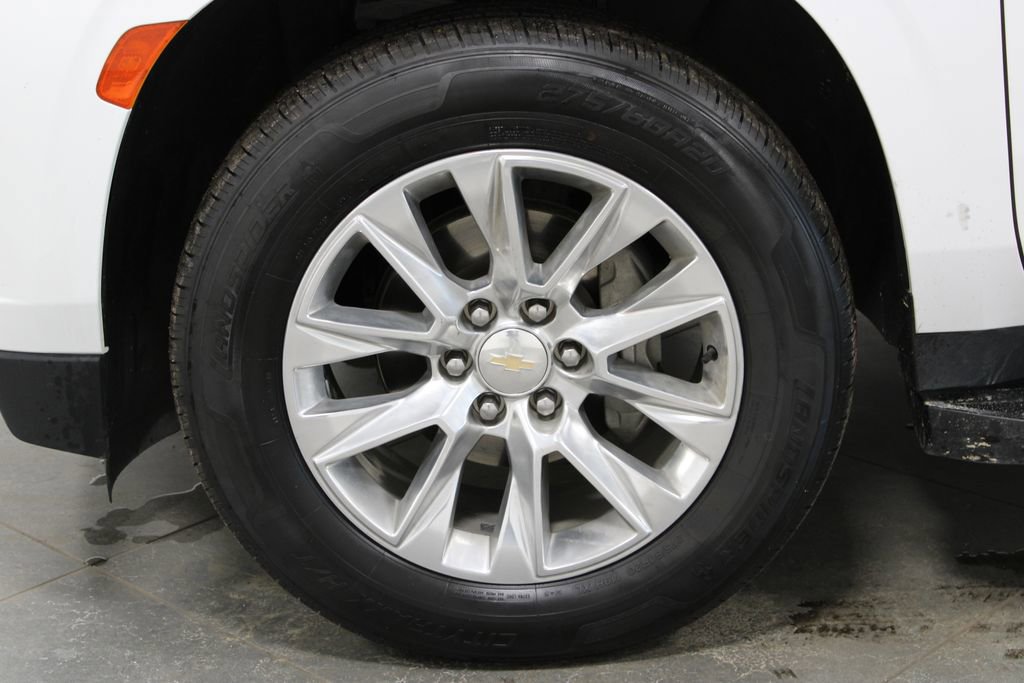 Used 2023 Chevrolet Suburban Premier image 22