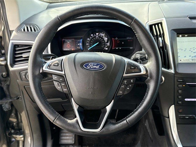 Used 2018 Ford Edge Titanium w/ Technology Package image 18