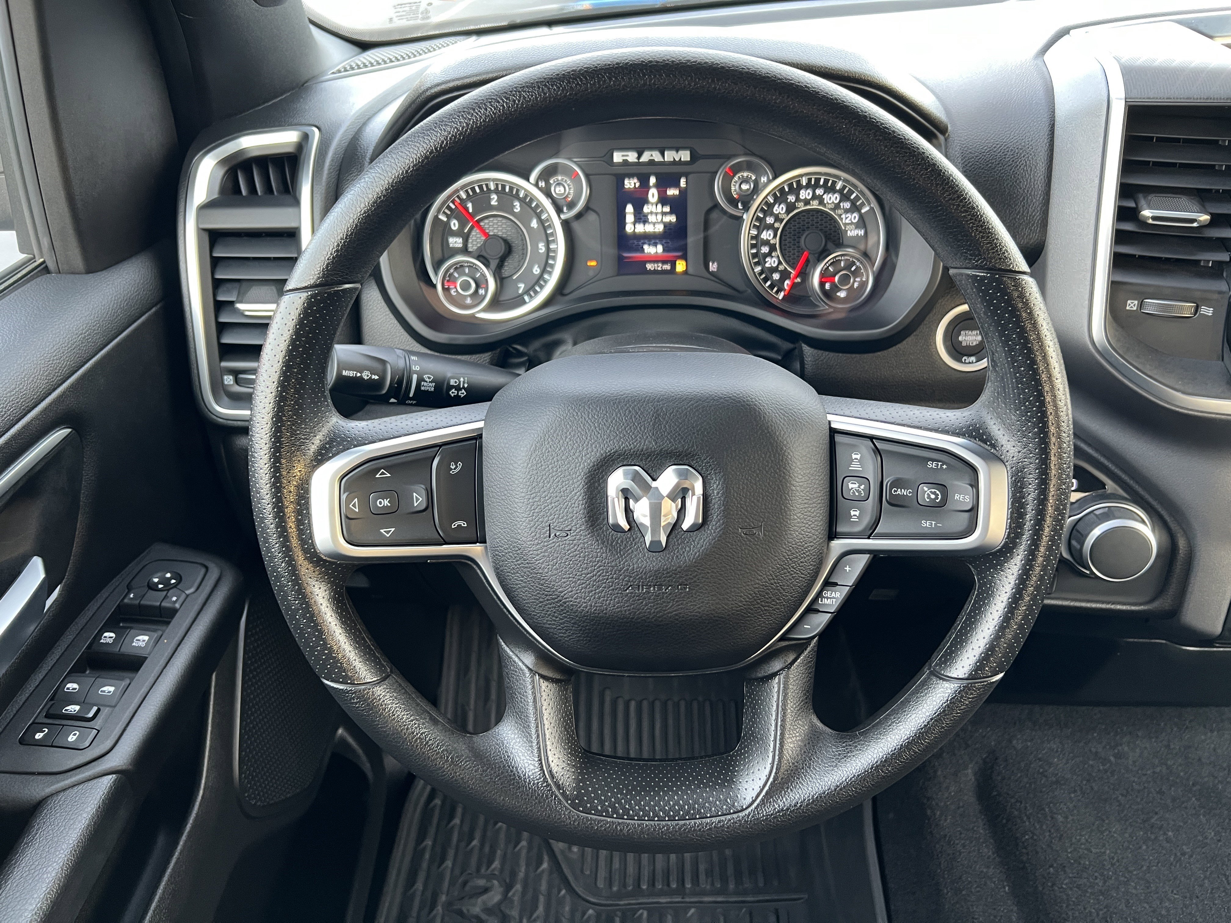 Used 2025 RAM 1500 Big Horn image 24