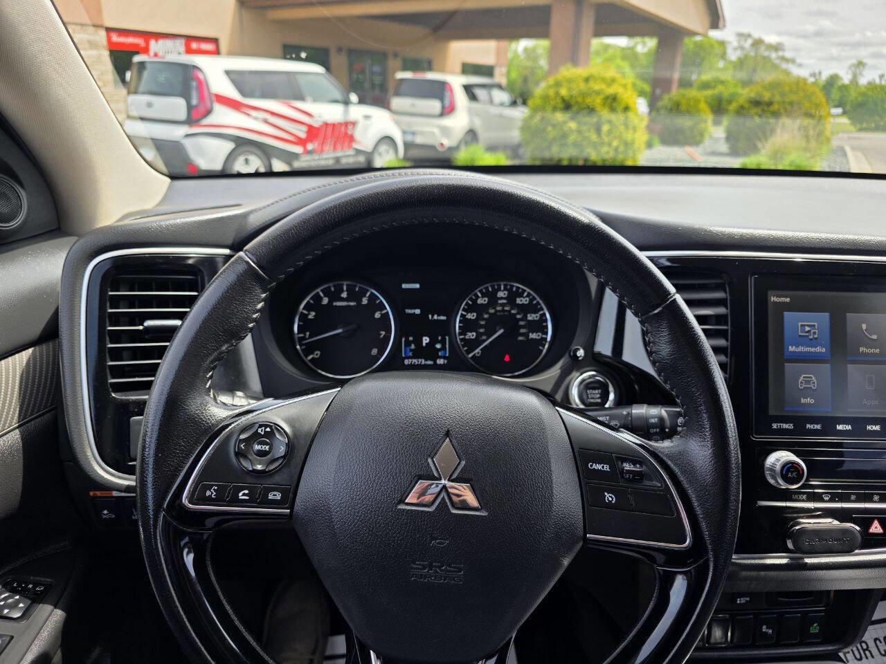 Used 2020 Mitsubishi Outlander SEL AWD/4WD image 17