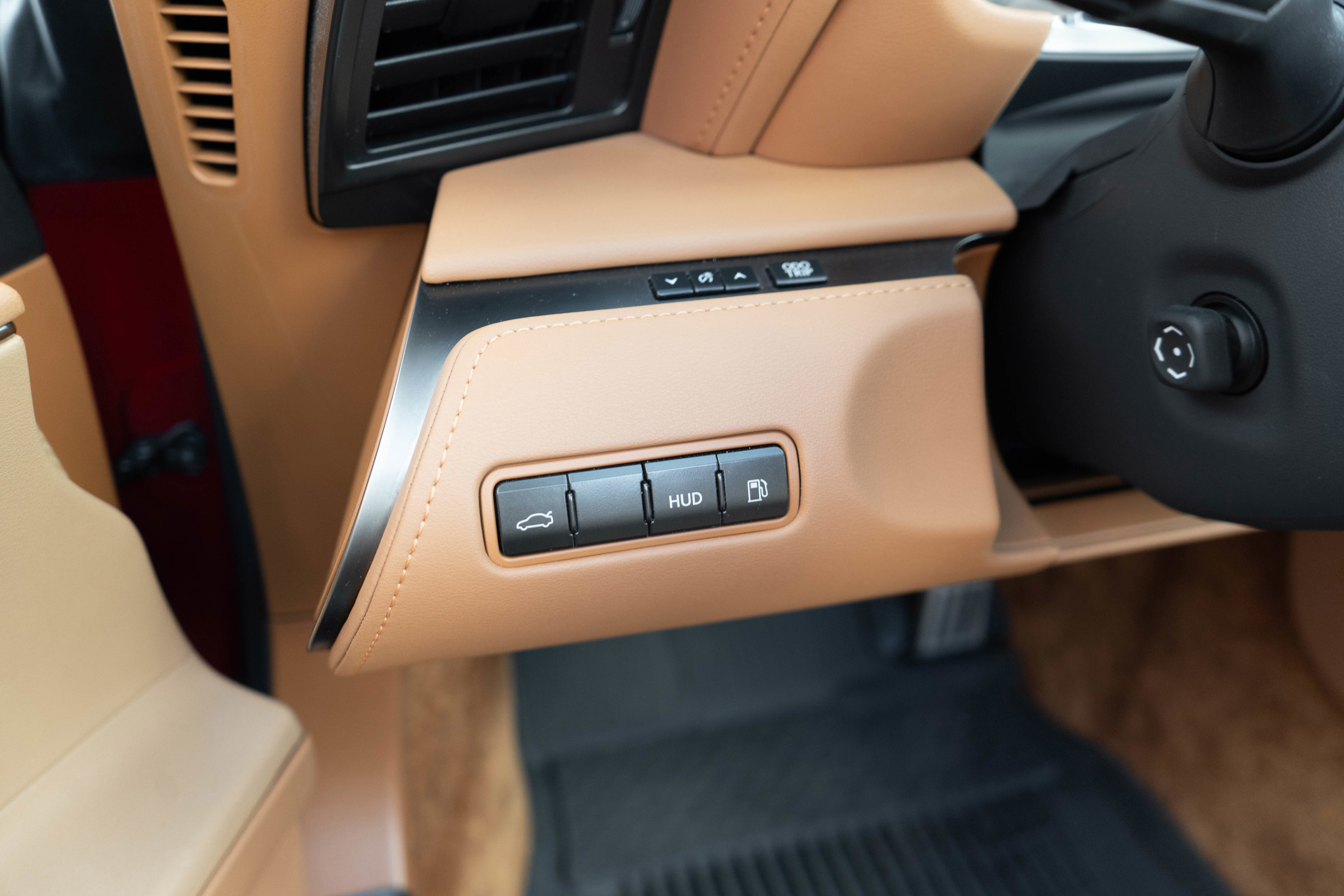 Used 2022 Lexus LC 500 Convertible w/ Touring Package image 16