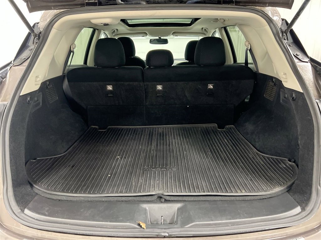 Used 2017 Nissan Murano SV w/ Premium Plus Package image 25