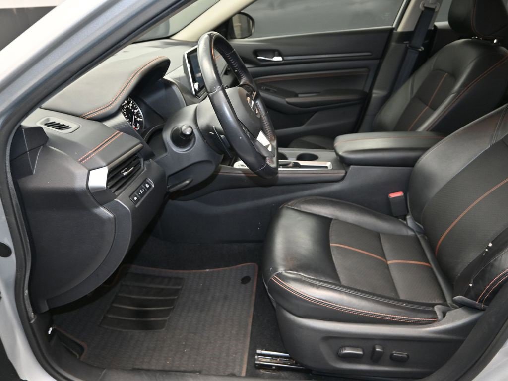Used 2020 Nissan Altima 2.5 SR w/ Premium Package image 15