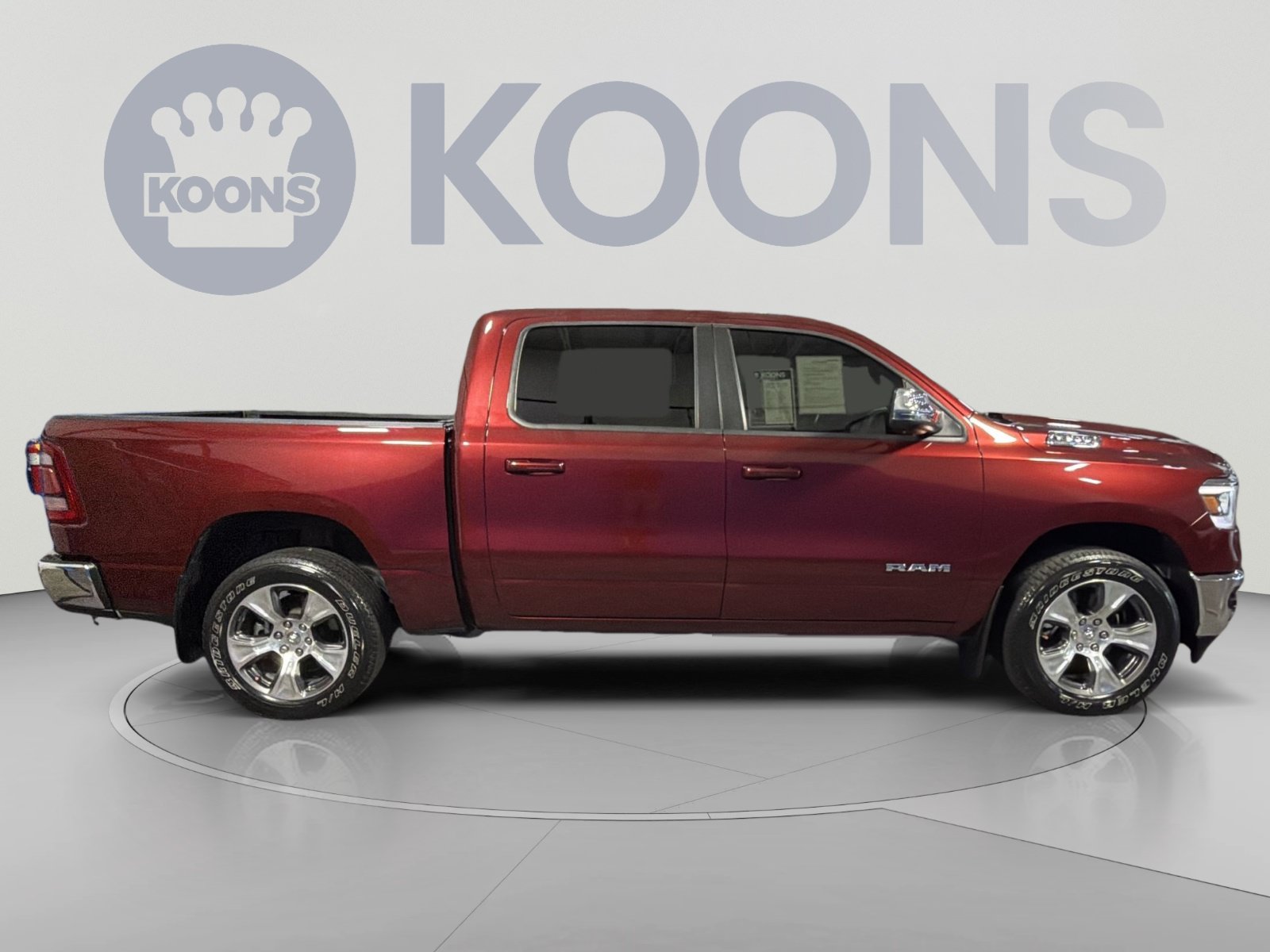Used 2024 RAM 1500 Laramie AWD/4WD image 8