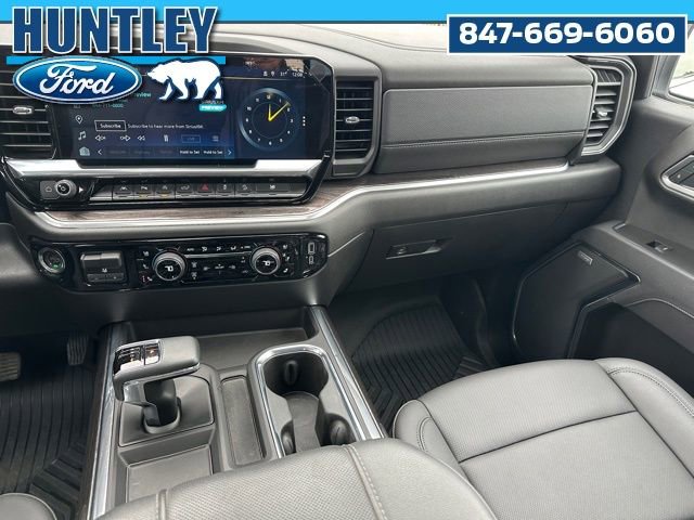Used 2025 Chevrolet Silverado 1500 LTZ image 15