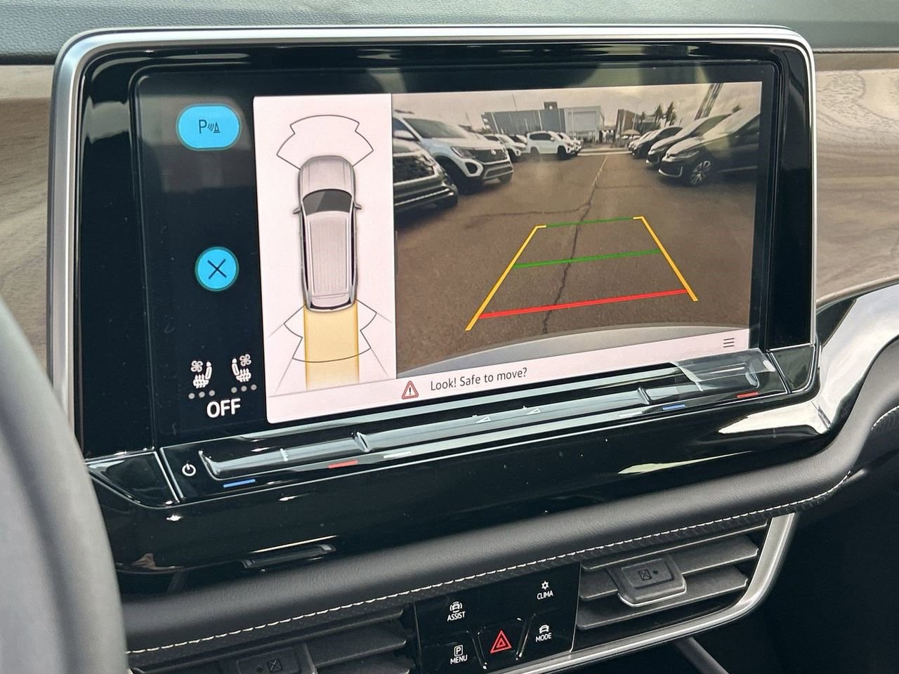 New 2026 Volkswagen Atlas SE image 23