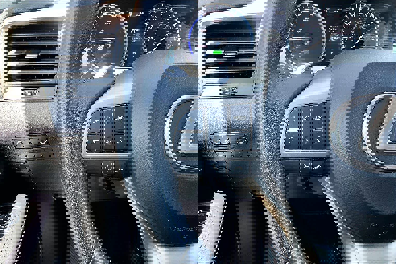 Used 2021 Lexus RX 450h AWD w/ Premium Package image 22