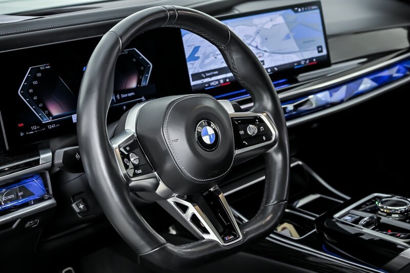 Used 2024 BMW 760i xDrive AWD/4WD image 28