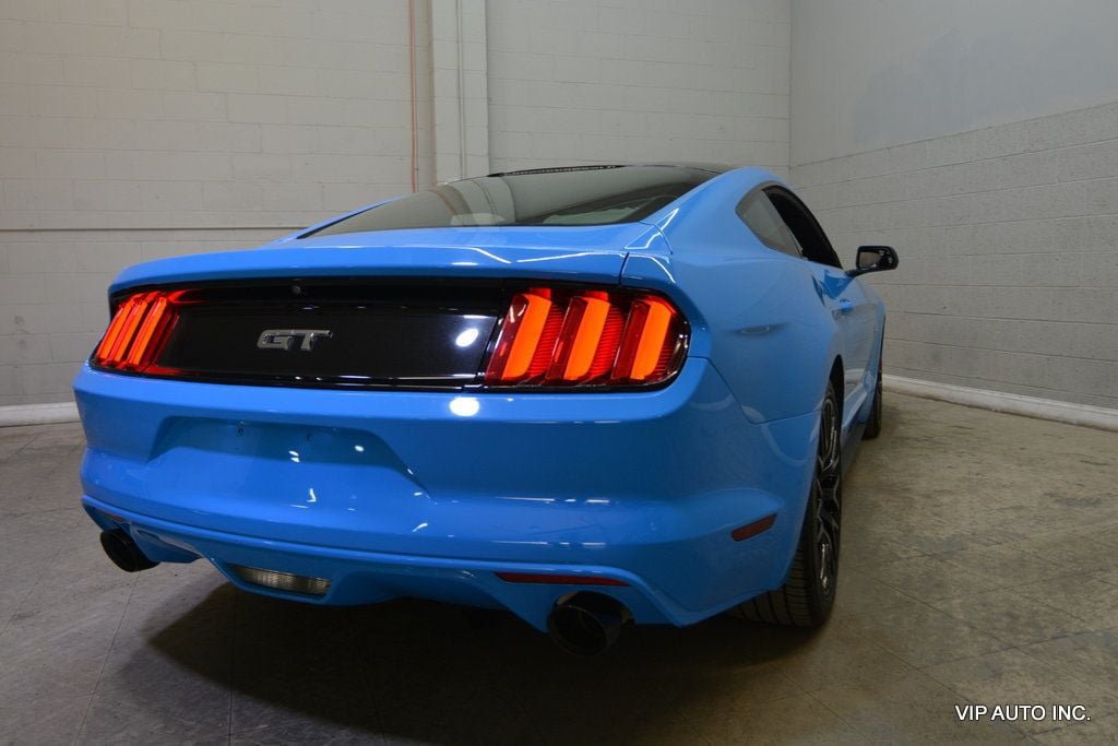 Used 2017 Ford Mustang GT w/ GT Performance Package RWD image 4